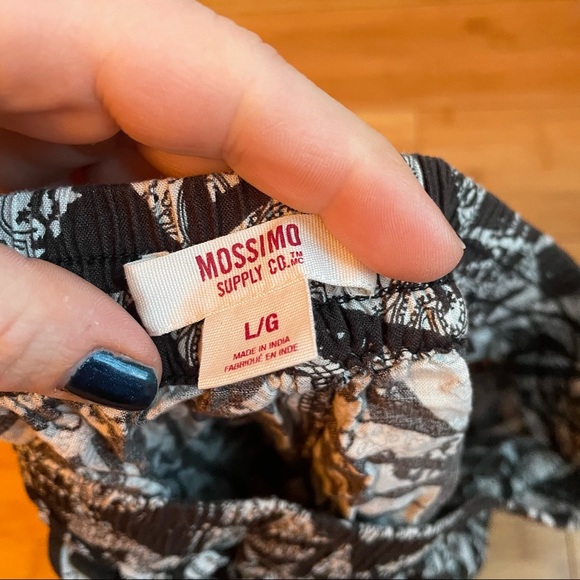 Geometric shorts Mossimo Target sz large - Picture 3 of 4